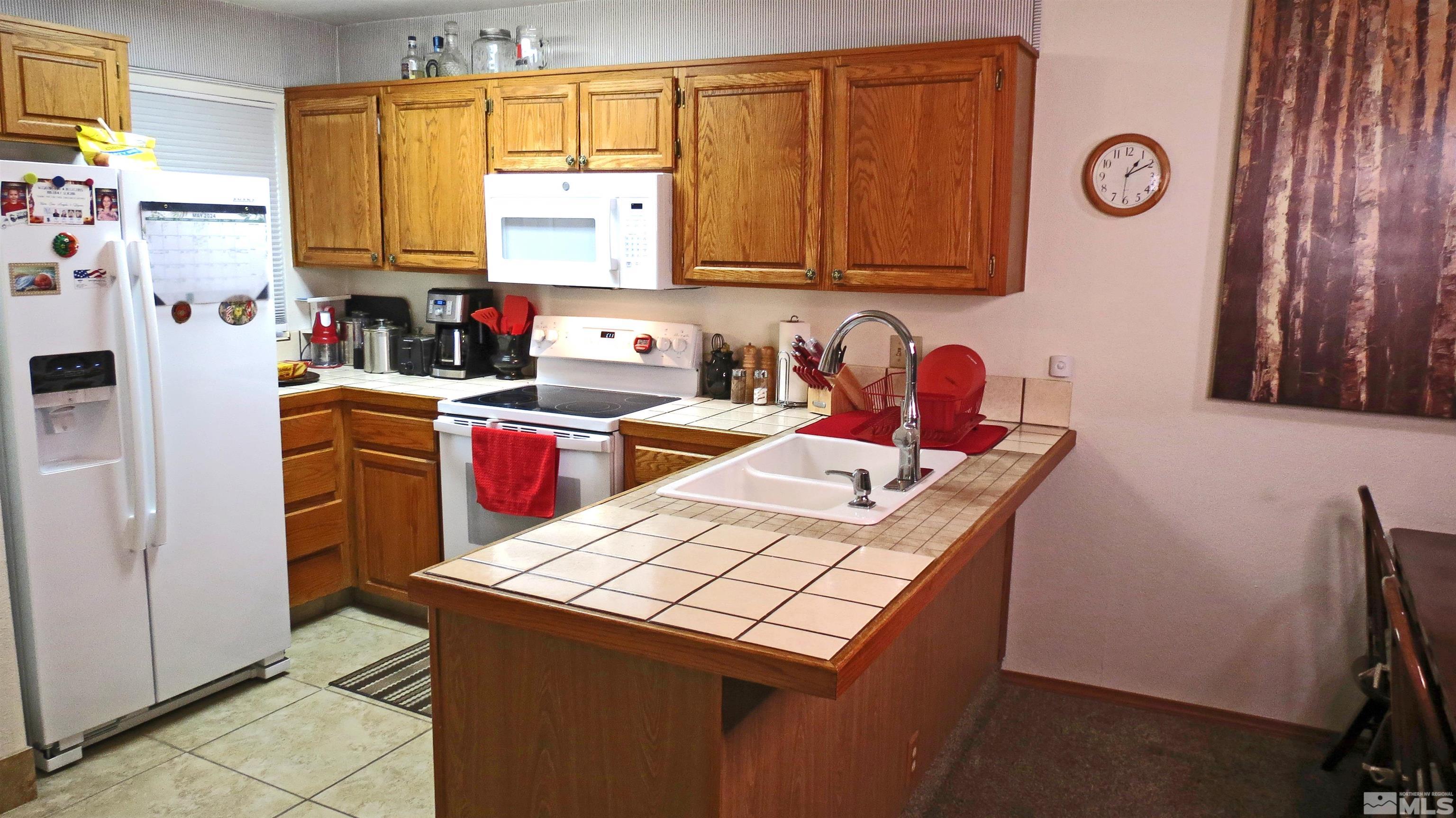 1426 Selmi Drive Reno, NV 89512 - Photo 4 of 32 Photo 4