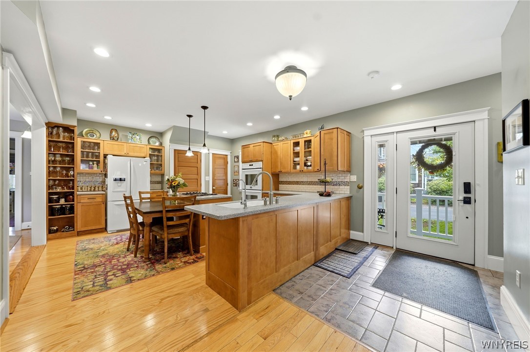 89 Garrison Road Amherst, NY 14221 - Photo 6 of 45