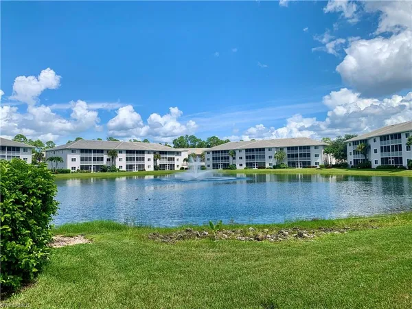 $1,750 | 7811 Regal Heron Circle, Unit 203, Naples, FL 34104