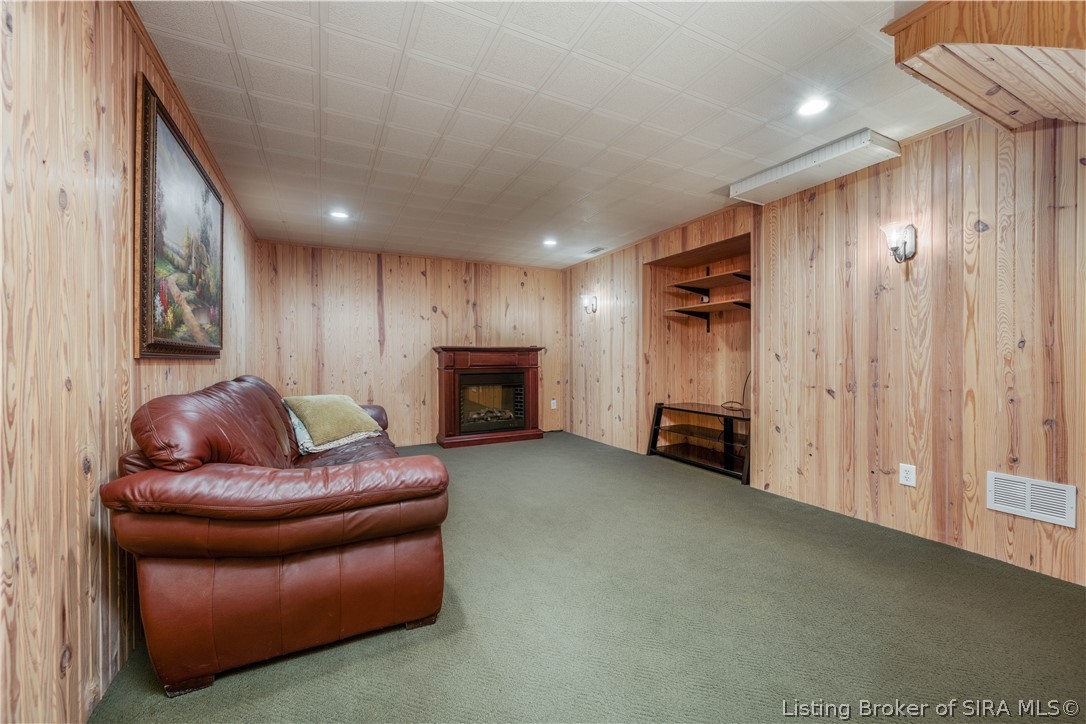 2016 Ridgeview Drive Floyds Knobs, IN 47119 - Photo 27 of 41 Gallery Image 27