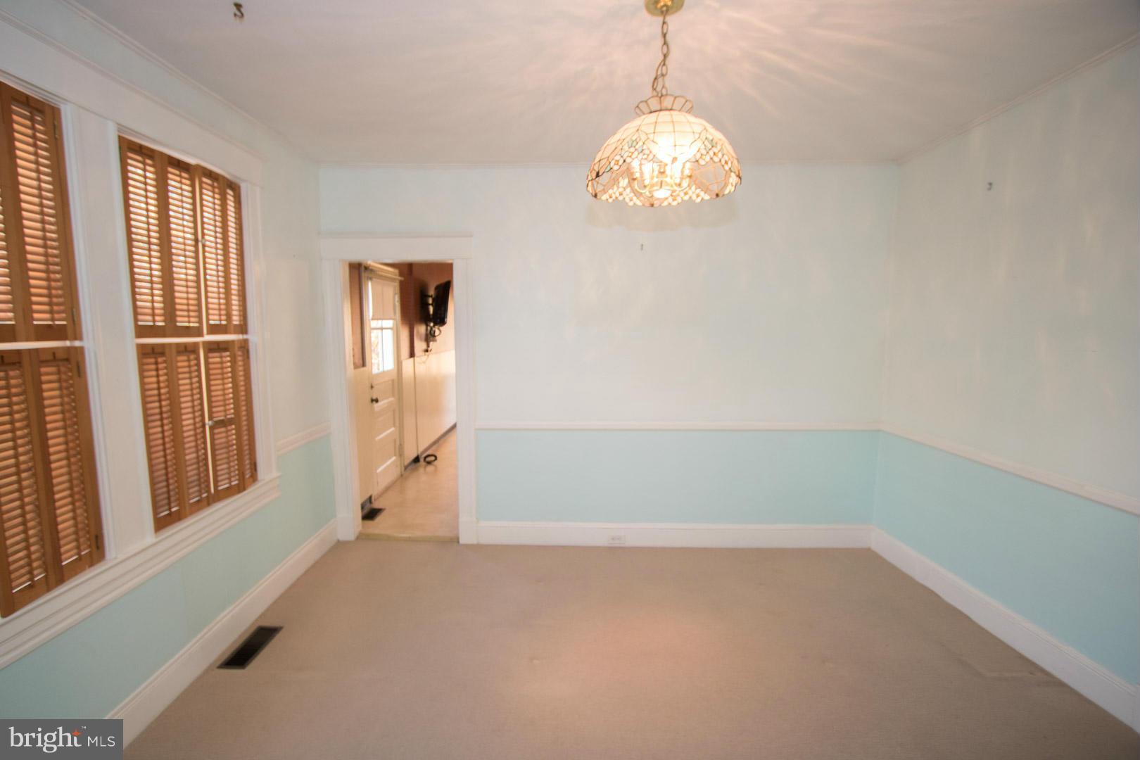 6303 Banbury Road Baltimore, MD 21239 - Photo 3 of 22 Dining Room
