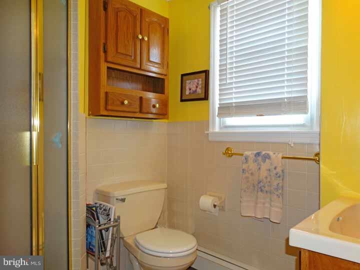 231 Stanwood Road Fairless Hills, PA 19030 - Photo 16 of 22 Bathroom