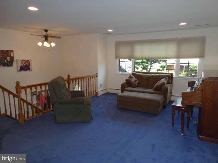 231 Stanwood Road Fairless Hills, PA 19030 - Photo 3 of 22 Living Room