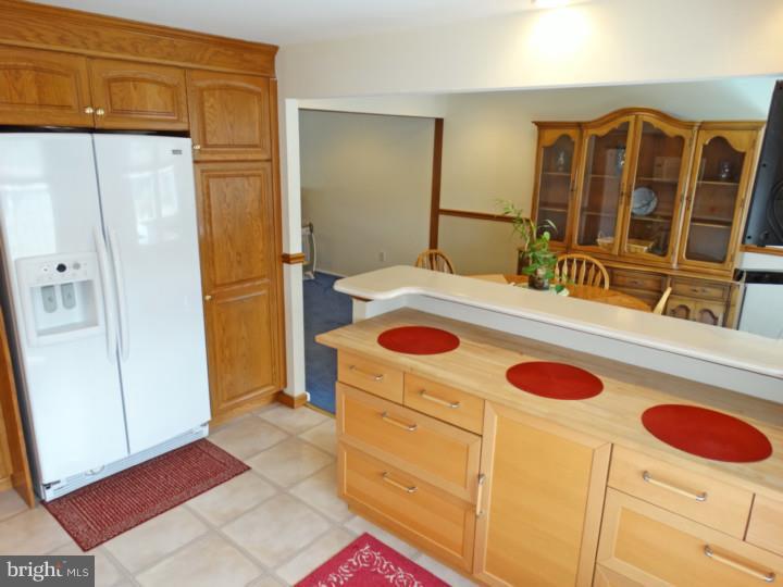 231 Stanwood Road Fairless Hills, PA 19030 - Photo 6 of 22 Kitchen