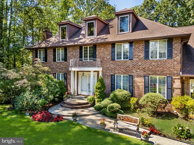 $1,099,000 | 7 Hidden Springs Lane, East Windsor, NJ 08520