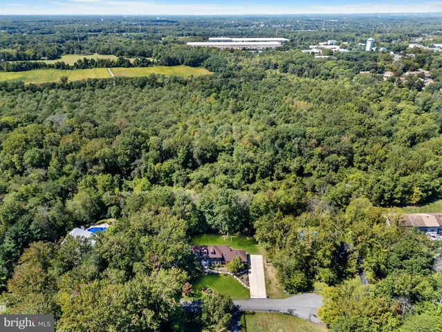 $1,099,000 | 7 Hidden Springs Lane, East Windsor, NJ 08520