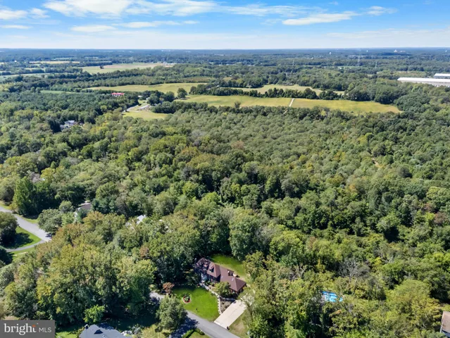 $1,099,000 | 7 Hidden Springs Lane, East Windsor, NJ 08520