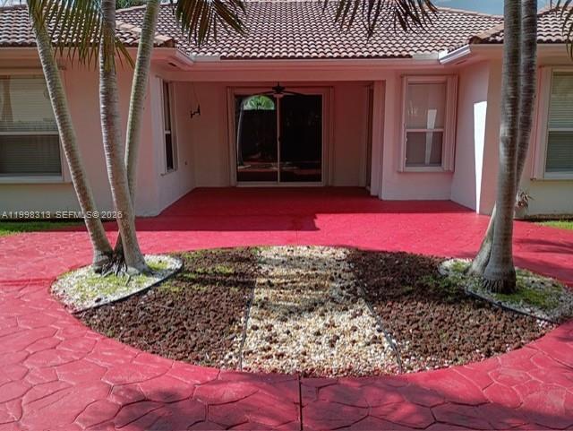 15761 Southwest 148th Terrace Miami, FL 33196 - Photo 16 of 17 a view of a interior of the house
