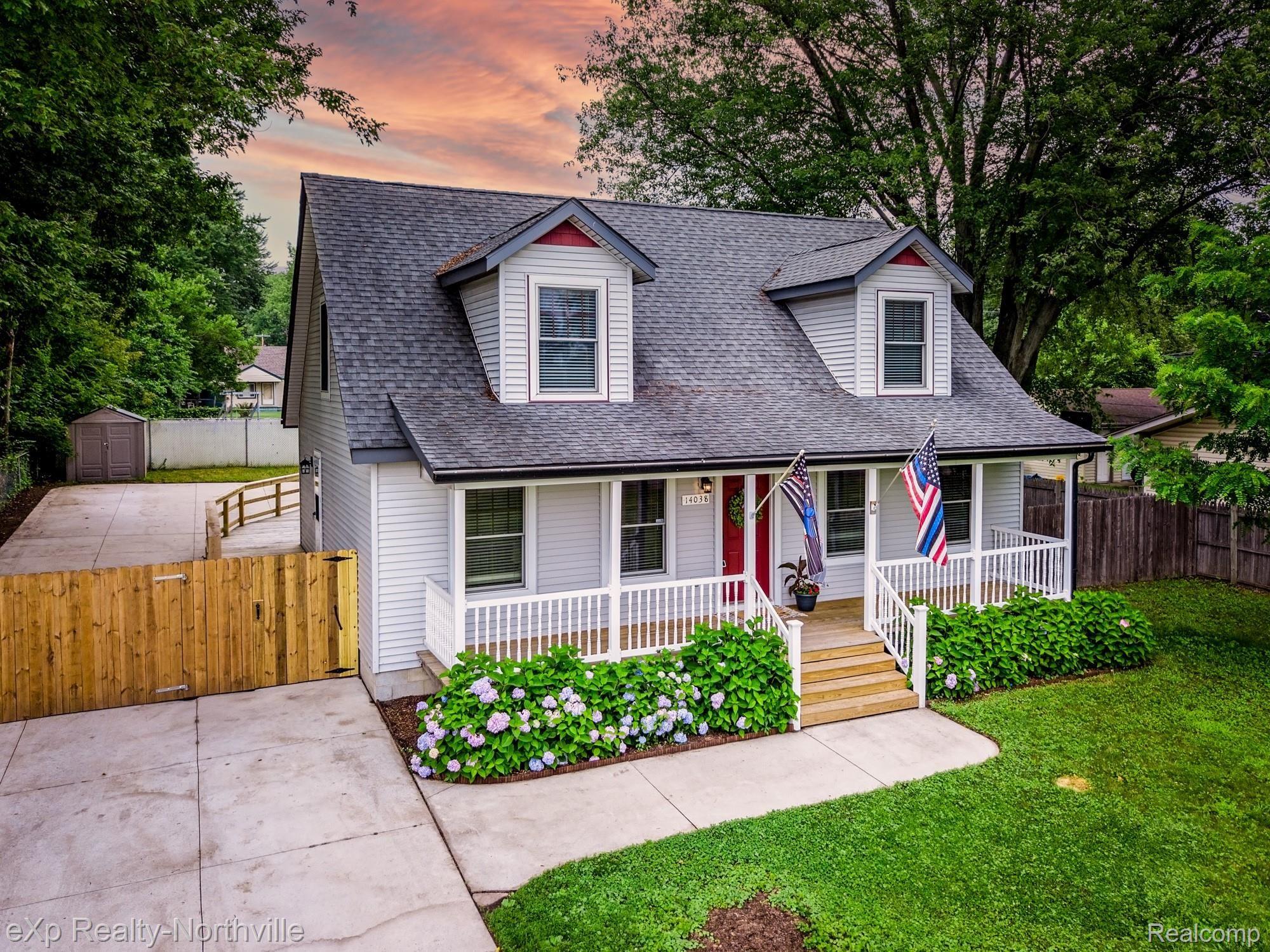 14038 Beech Daly-11.jpg