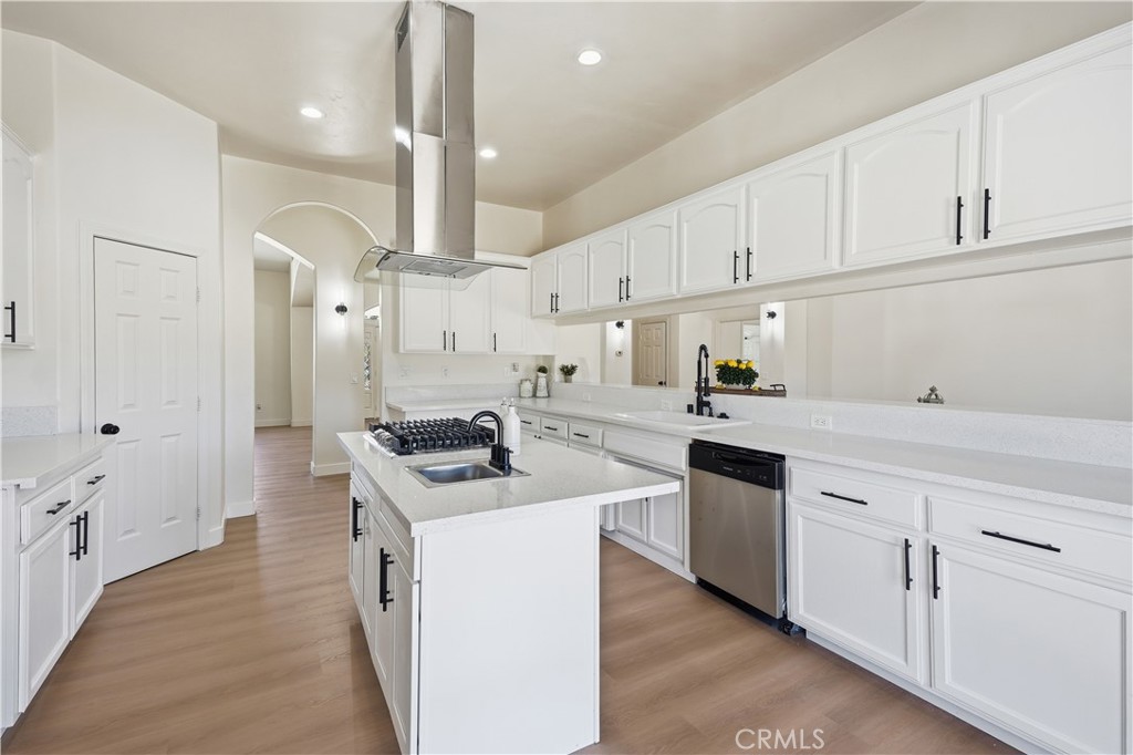 825 La Mesa Road Pinon Hills, CA 92372 - Photo 27 of 64