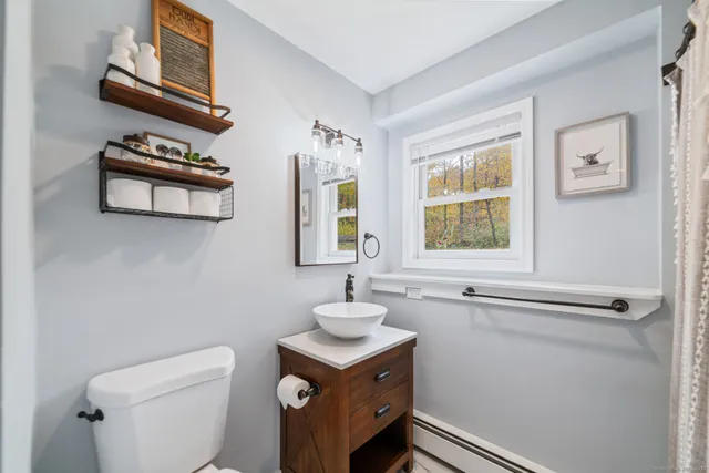 $599,999 | 541 Judd Road, Southbury, CT 06488