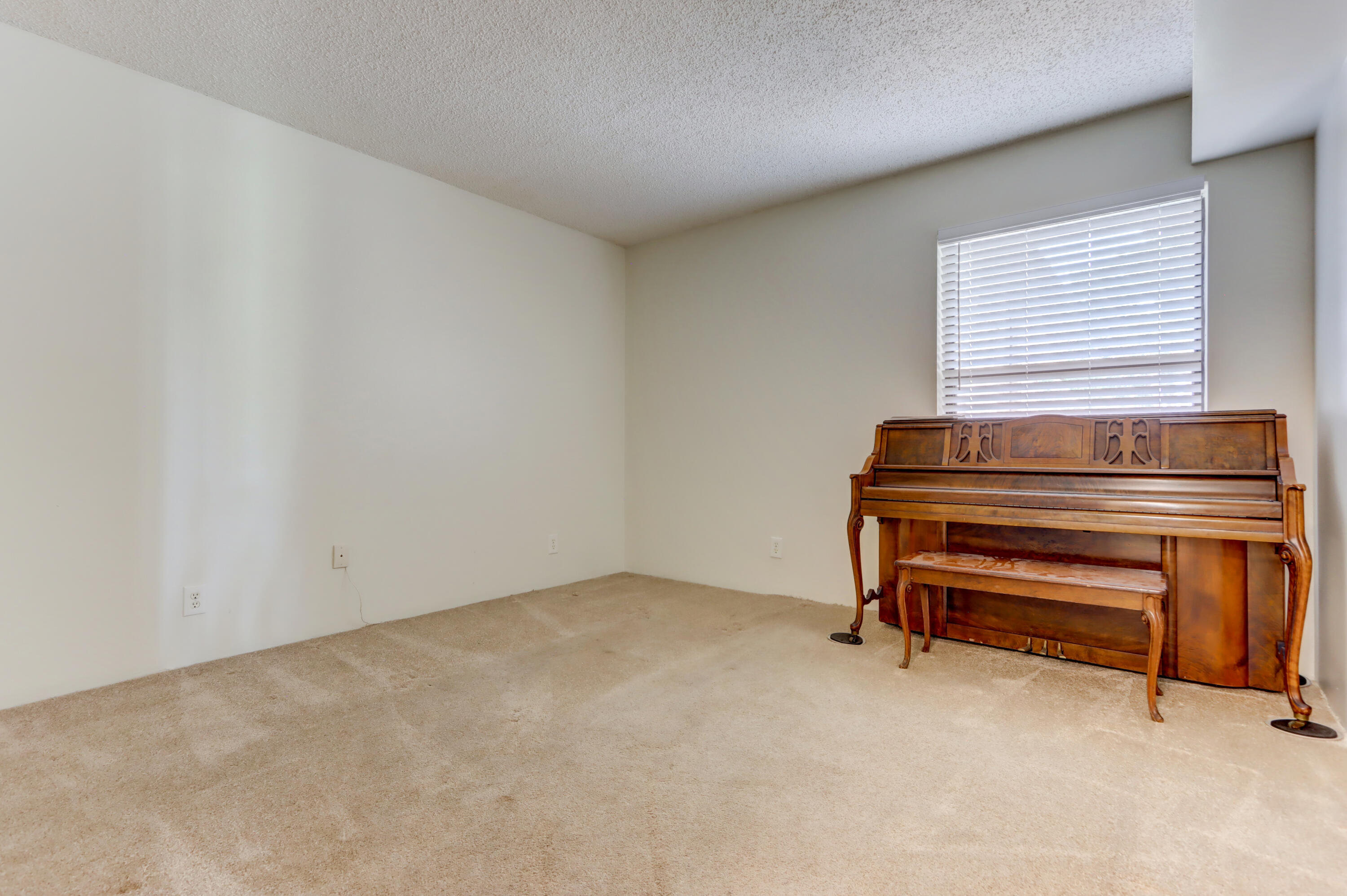 5800 Camino Del Sol, Unit 103 Boca Raton, FL 33433 - Photo 14 of 28 2ND BEDROOM (PIANO HAS BEEN REMOVED)