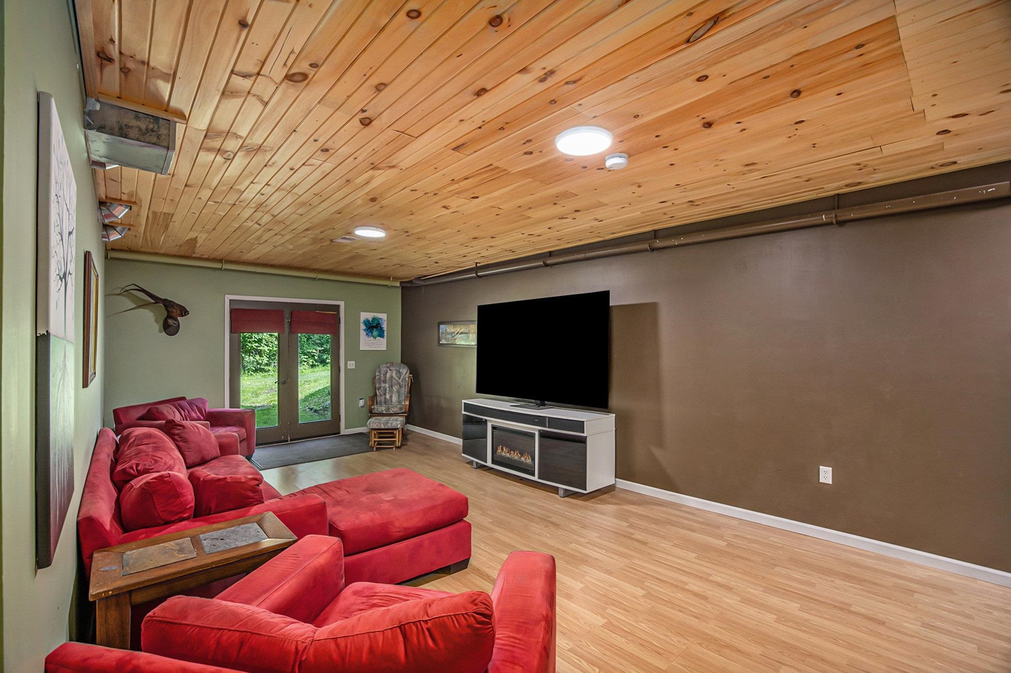 9611 Meskill Road Columbus, MI 48063 - Photo 34 of 53 Gallery Image 34