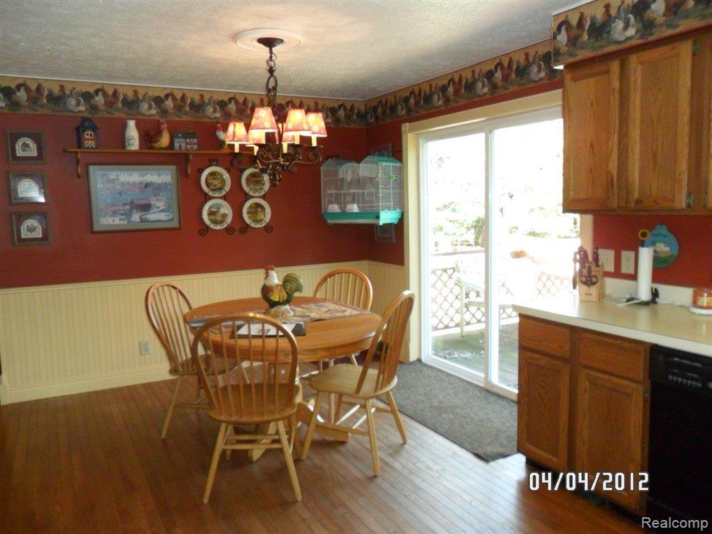 7025 Colonial Way Howell, MI 48855 - Photo 5 of 13 SAM_1992.JPG