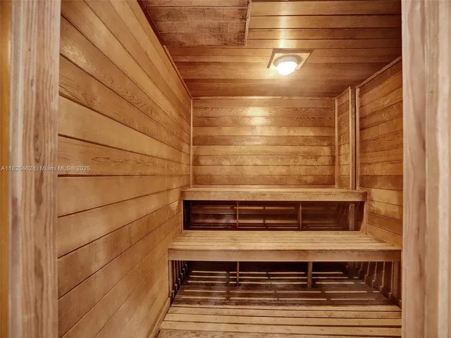 $8,500 | 9595 Collins Avenue, Unit N8H, Surfside, FL 33154