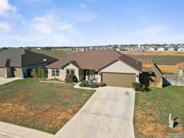 $350,000 | 1712 Vista View Drive, Pleasanton, TX 78064