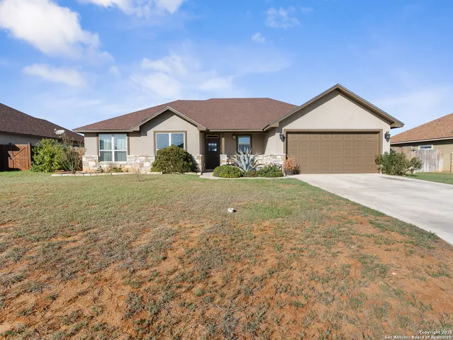 $359,999 | 1712 Vista View Drive, Pleasanton, TX 78064