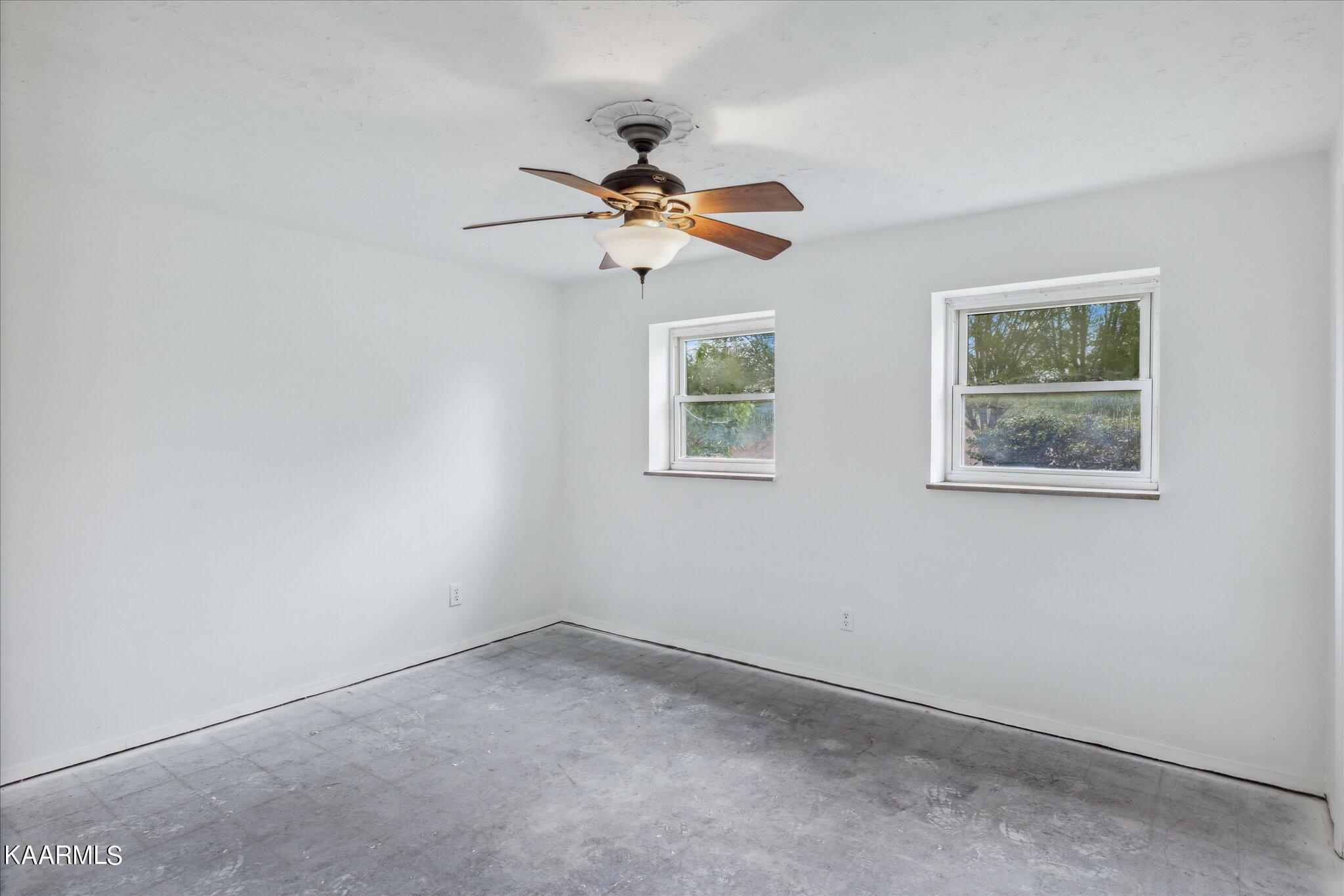 7001 Washington Pike Corryton, TN 37721 - Photo 10 of 33 10. Unit one bedroom two