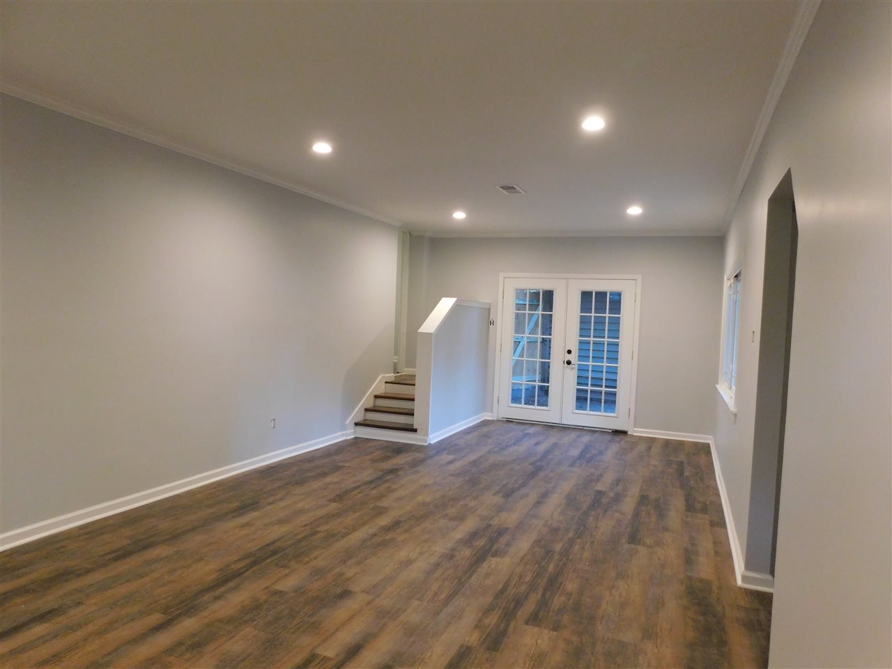 4567 Flamingo Road Memphis, TN 38117 - Photo 16 of 25 Another view of the huge gathering room with French Doors which opens to a private side patio.
