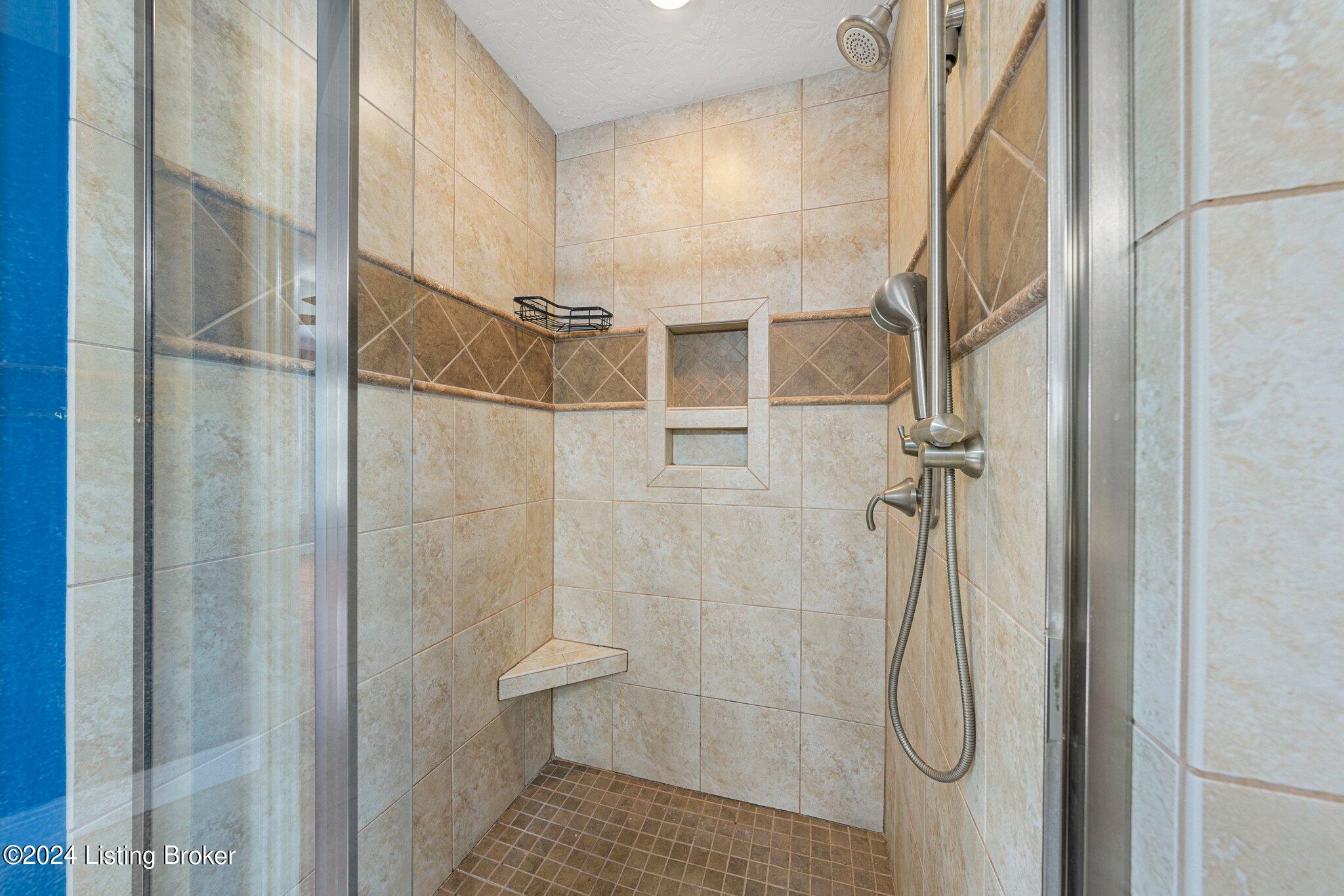 2906 Duff Road Leitchfield, KY 42754 - Photo 29 of 42 16-web-or-mls-DSC02732