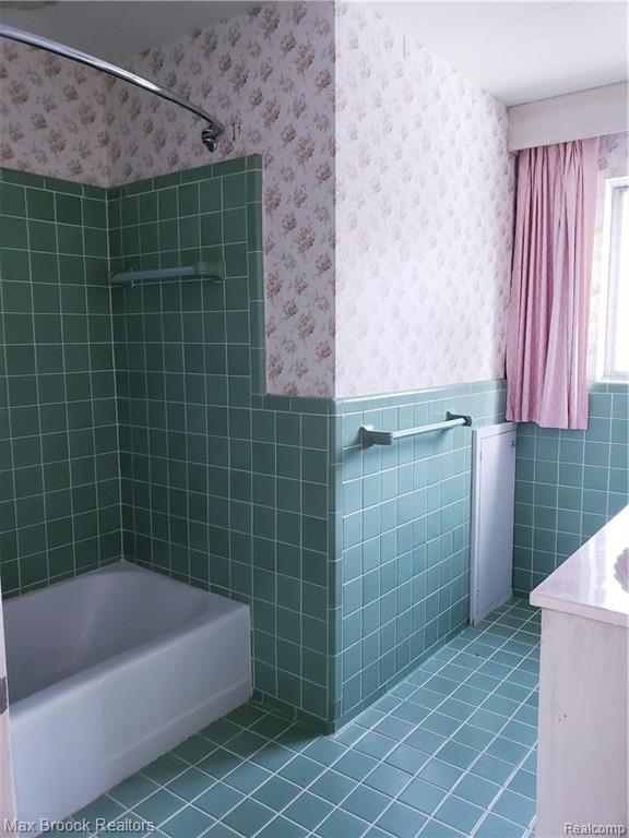 295 Cloverly Road Grosse Pointe Farms, MI 48236 - Photo 31 of 40