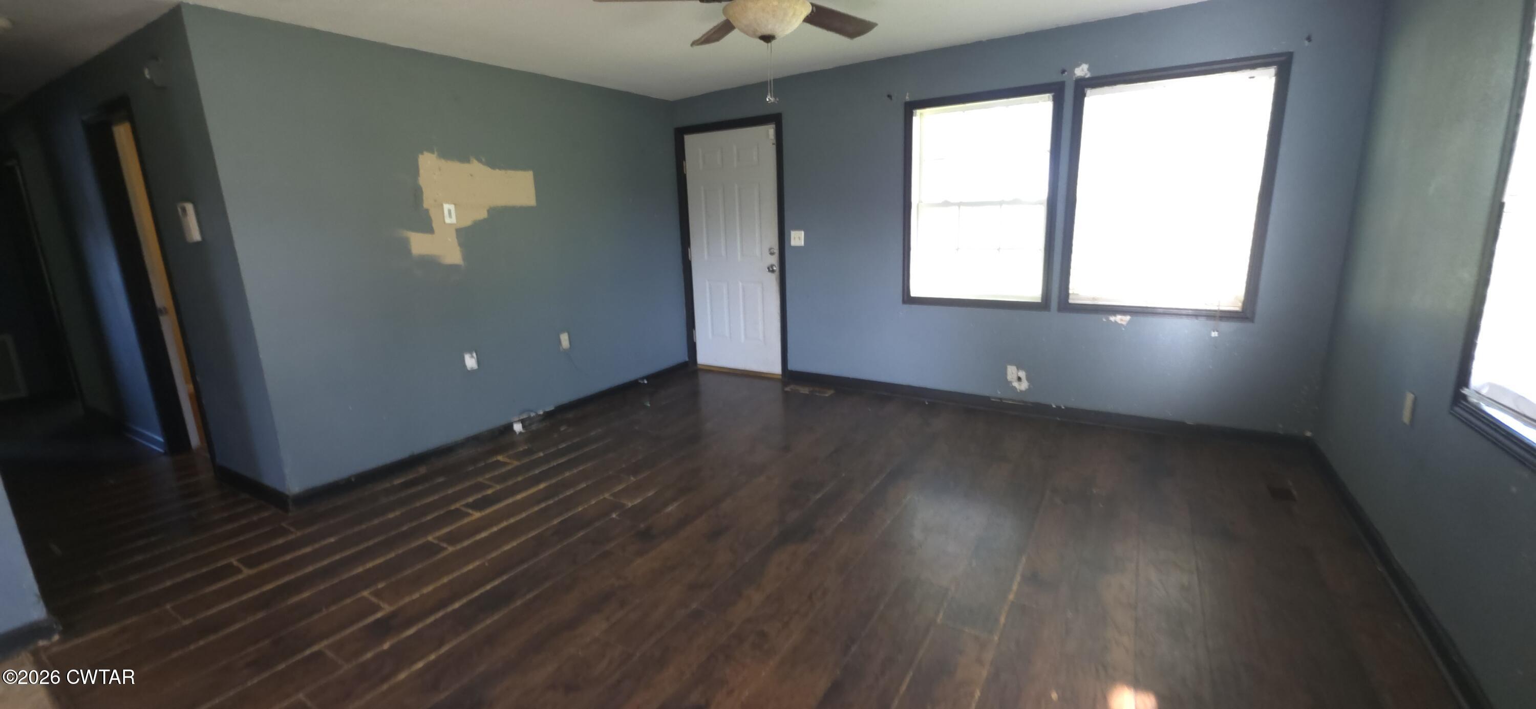 668 Cook Street Lexington, TN 38351 - Photo 4 of 9 20260513_180057