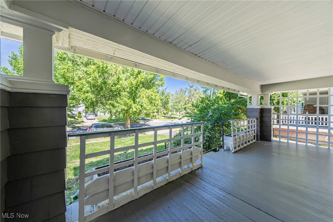 3314 Altamont Road Cleveland, OH 44118 - Photo 19 of 20 front porch