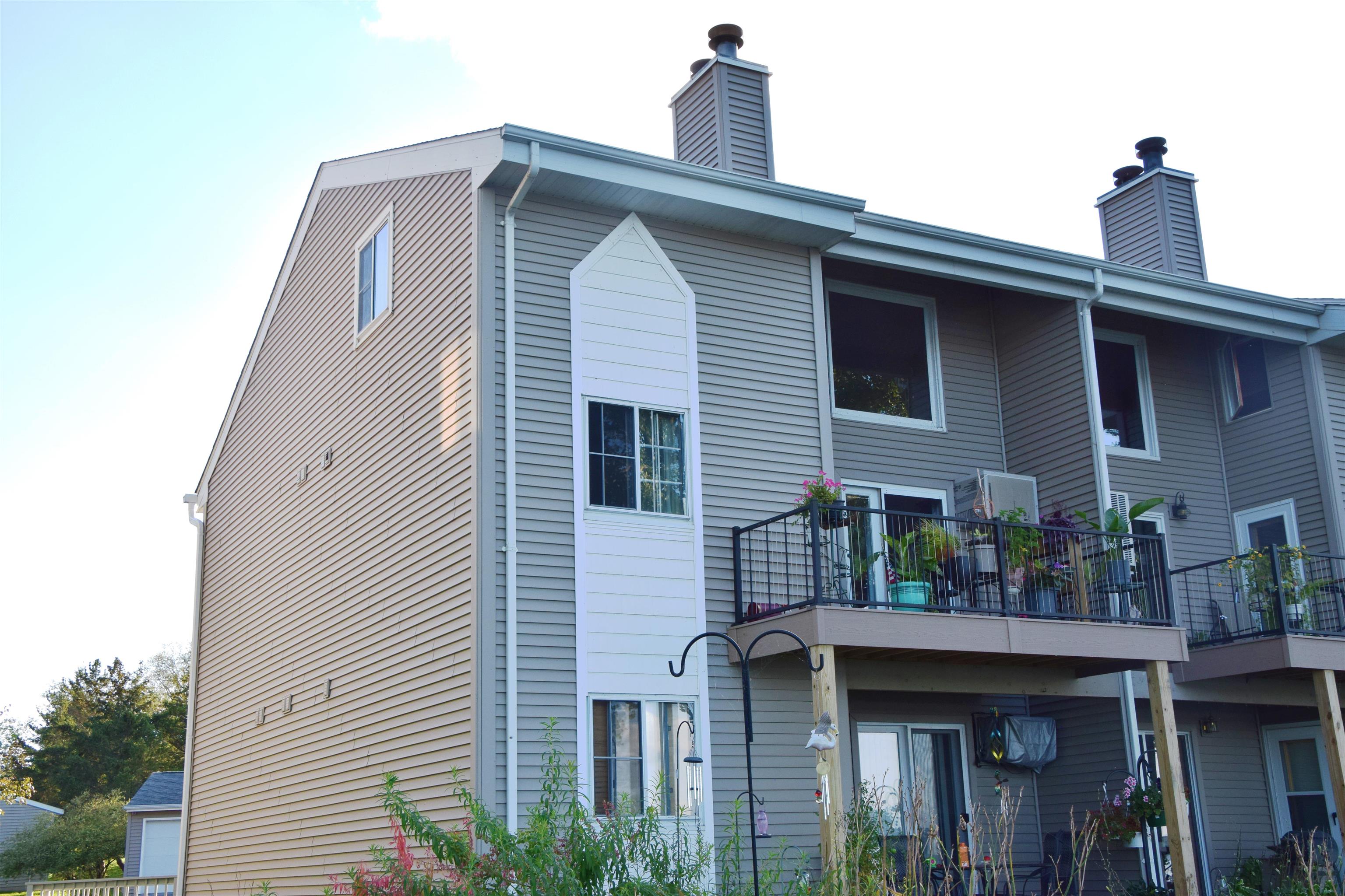 727 East Lakeview Road, Unit 8 Hustisford, WI 53034 - Photo 1 of 25