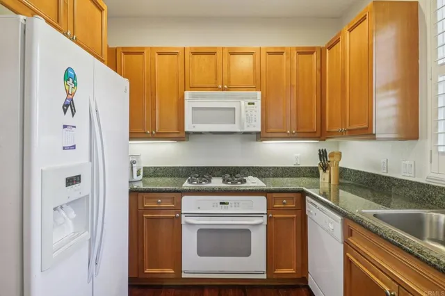 $679,000 | 10978 Serafina Lane, San Diego, CA 92128