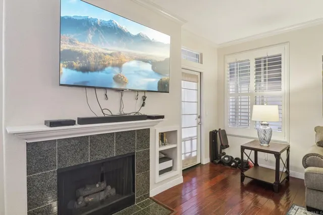 $679,000 | 10978 Serafina Lane, San Diego, CA 92128