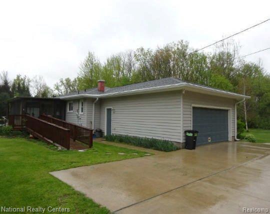 27125 Delos Road New Boston, MI 48164 - Photo 4 of 45 Gallery Image 4