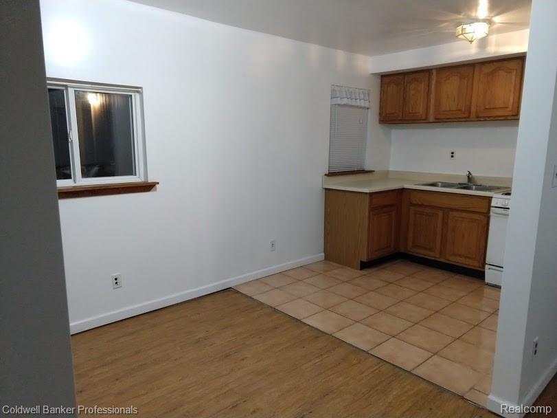2122 Atwell Road Attica, MI 48412 - Photo 10 of 43 Kitchen.jpg