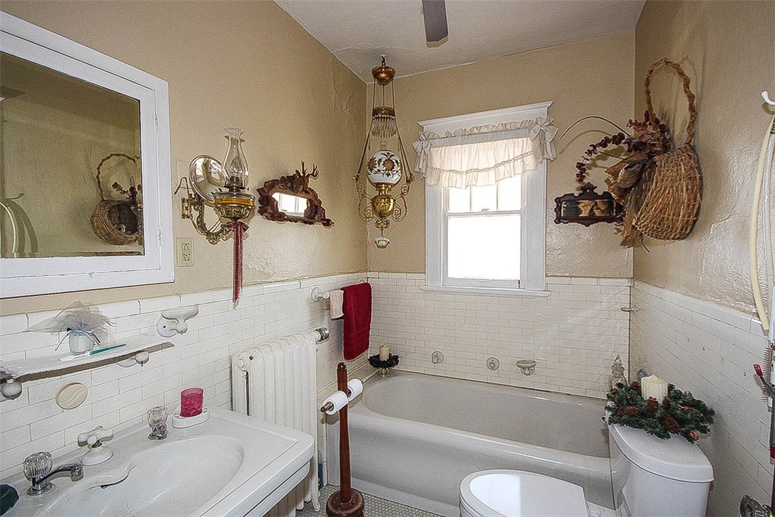 201 North Hickory Street Assumption, IL 62510 - Photo 24 of 30