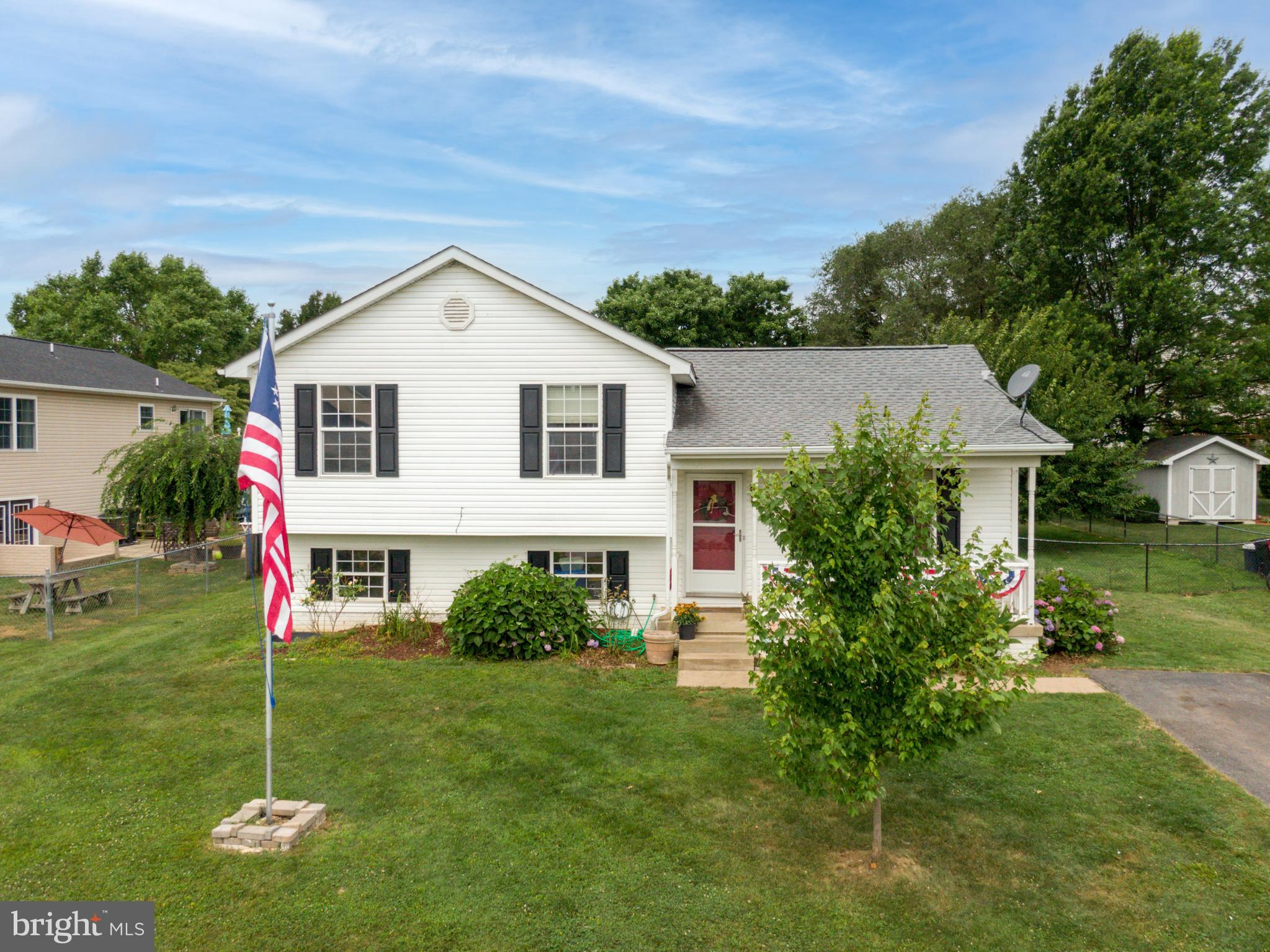 25 Cottontail Court Ranson, WV 25438 - Photo 1 of 34 Great Curb Appeal