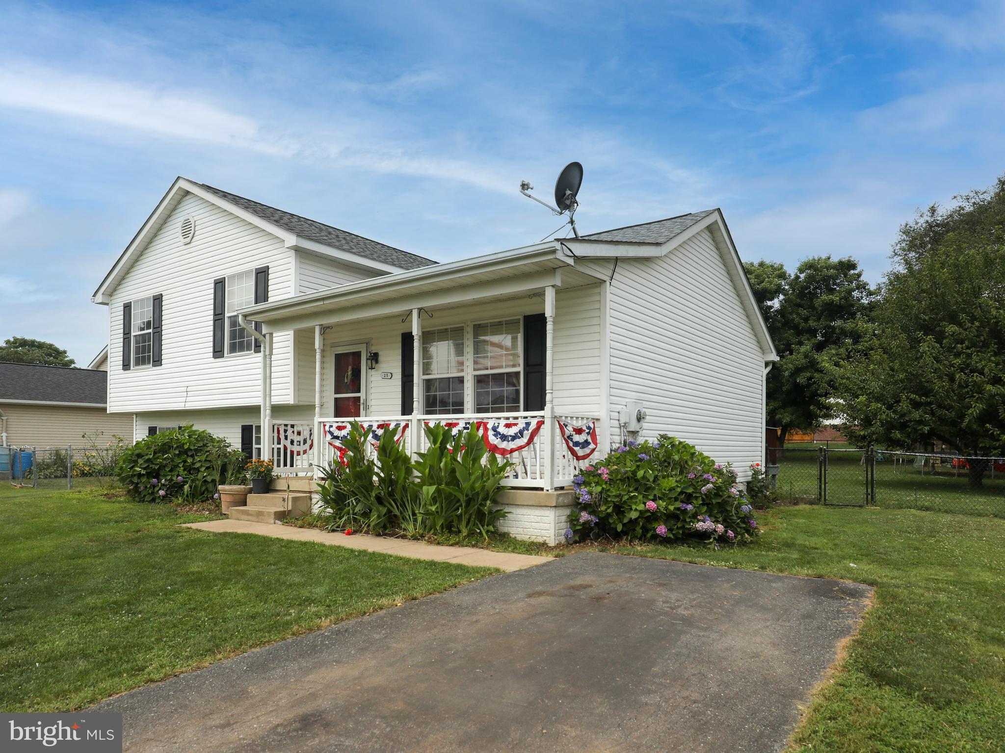 25 Cottontail Court Ranson, WV 25438 - Photo 3 of 34 Off Street Parking