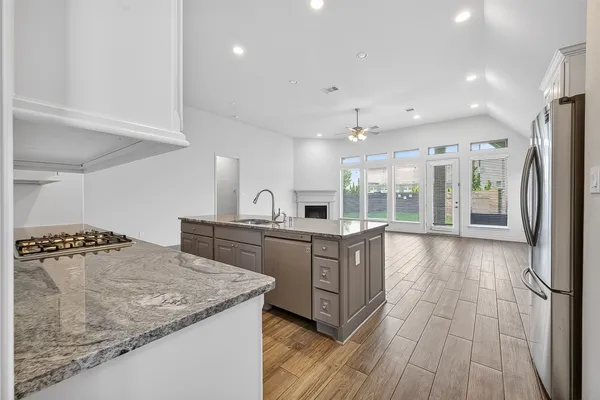 $3,500 | 18202 Nisbet Crossing, Richmond, TX 77407