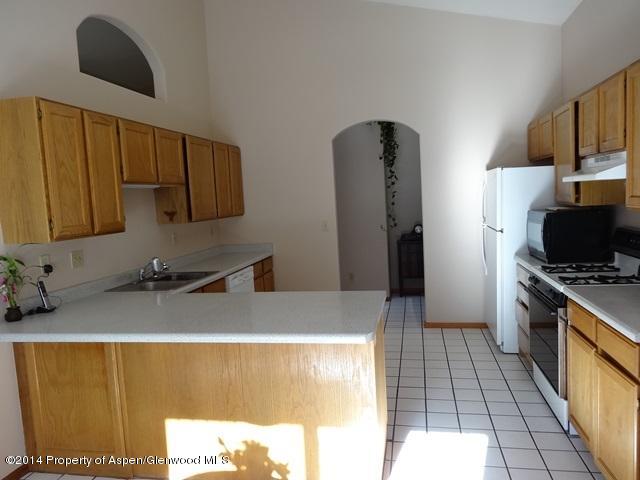 605 Ginseng Road New Castle, CO 81647 - Photo 14 of 29 kitchen 2
