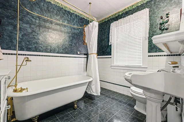 $365,000 | 325 West St Clair Street, Romeo, MI 48065