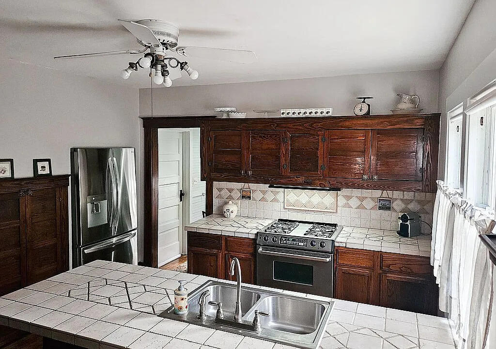 325 West St Clair Street Romeo, MI 48065 - Photo 7 of 21 325_W_St_Clair__1_