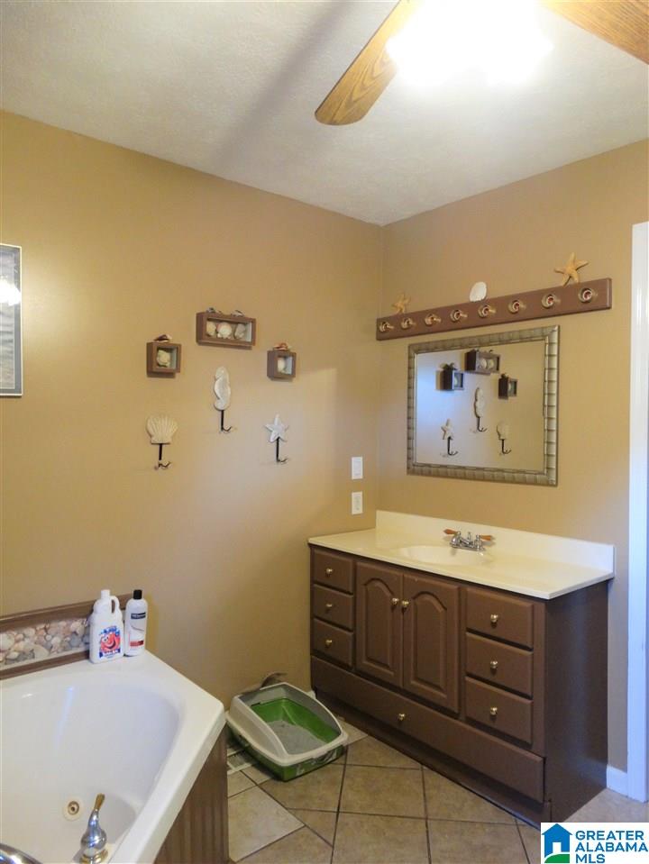 805 Allen Street Talladega, AL 35160 - Photo 11 of 33