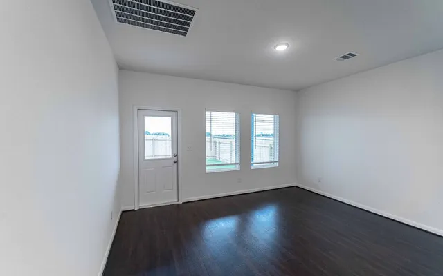 $322,245 | 313 Blue Steel Road, Jarrell, TX 76537