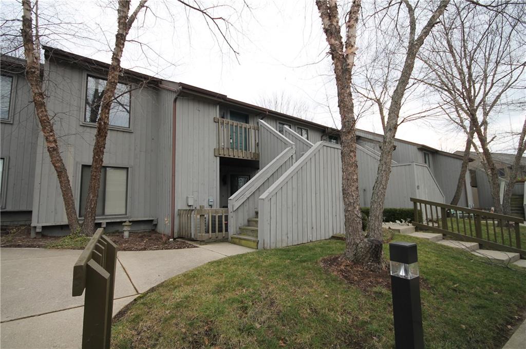 73 Lookout Ridge Drive, Unit E2 Columbus, IN 47201 - Photo 2 of 14 Gallery Image 2