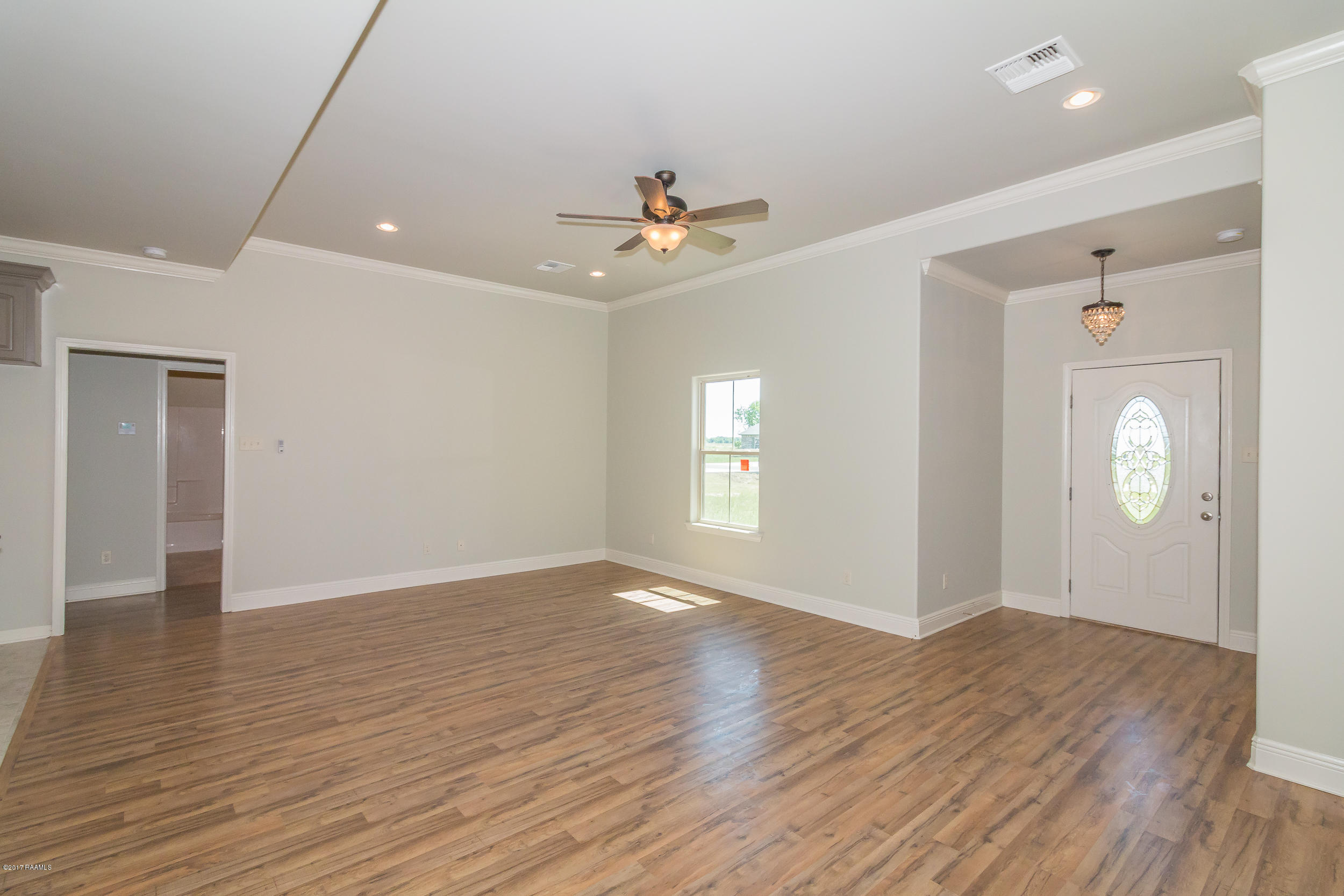 249 Country Meadows Road Church Point, LA 70525 - Photo 11 of 42 InteriorCounMed249-3