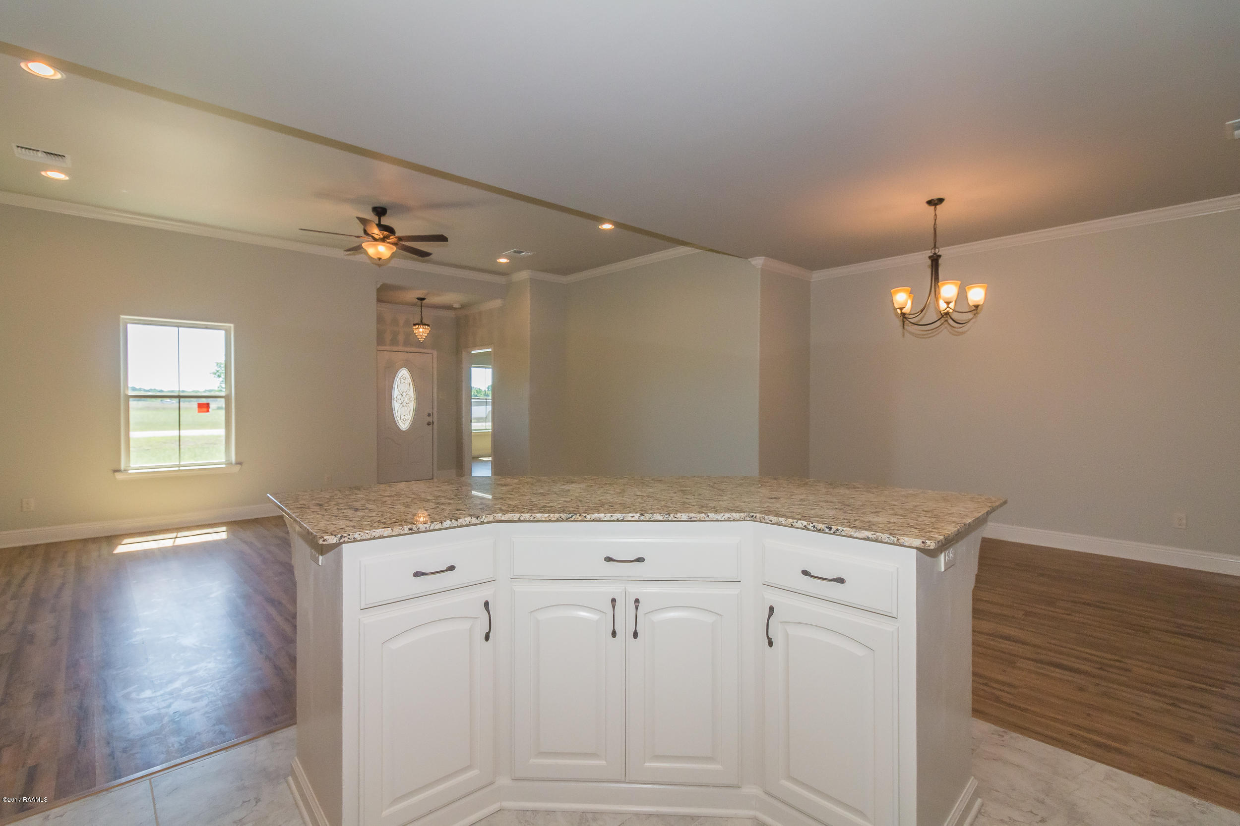 249 Country Meadows Road Church Point, LA 70525 - Photo 3 of 42 InteriorCounMed249-12