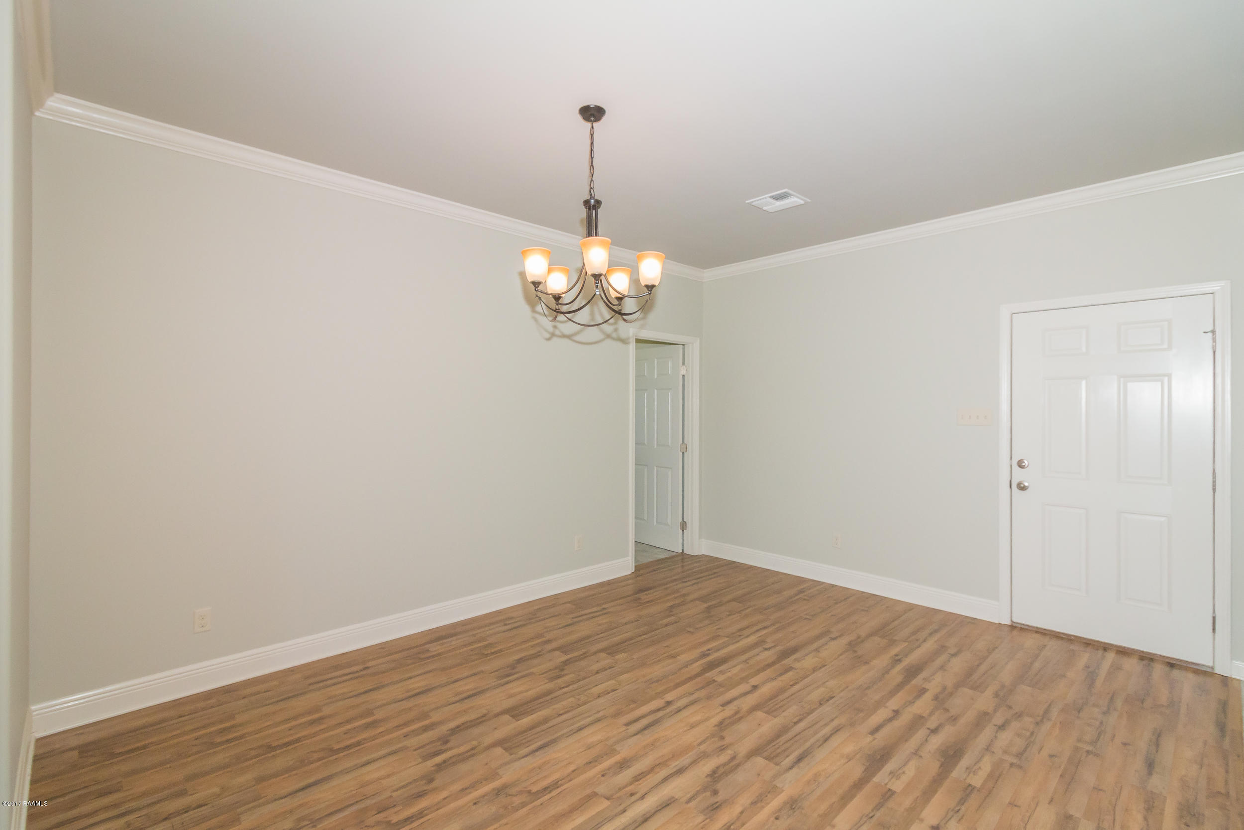249 Country Meadows Road Church Point, LA 70525 - Photo 9 of 42 InteriorCounMed249-5