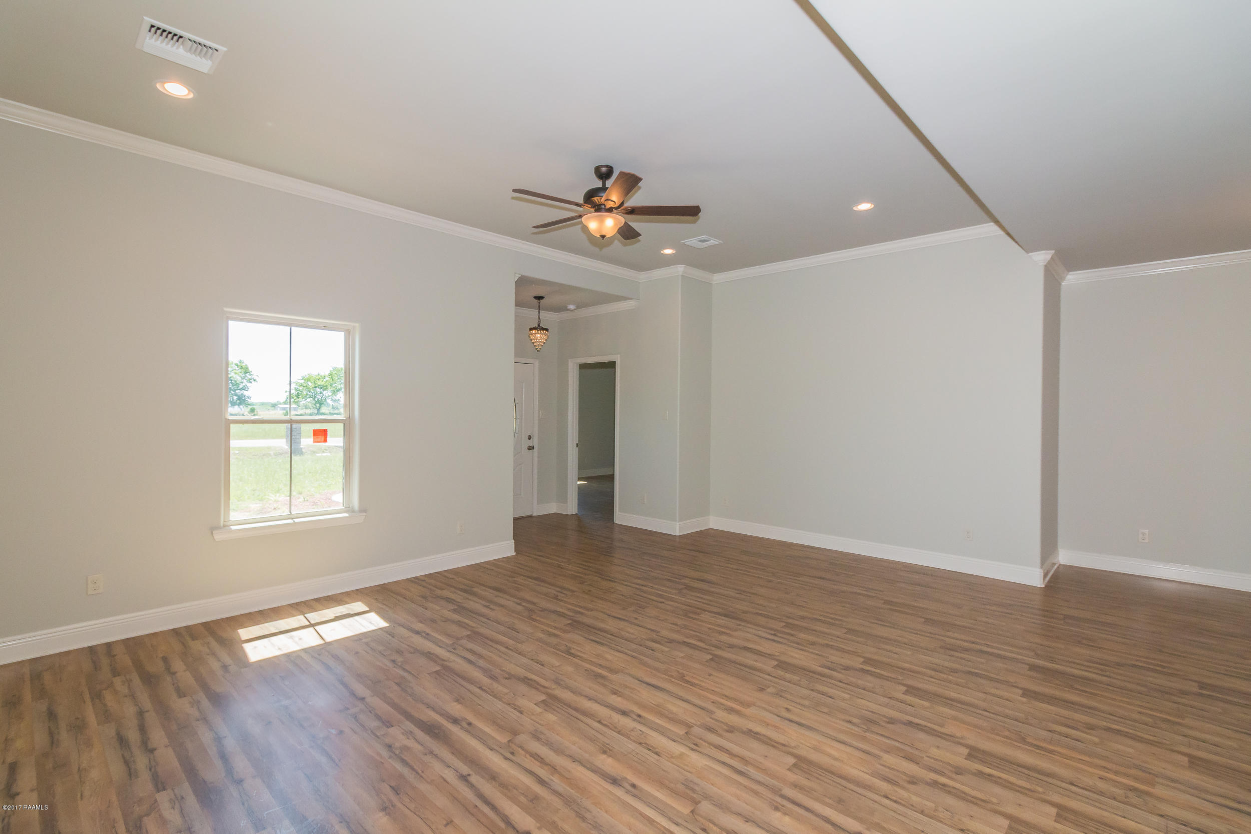 249 Country Meadows Road Church Point, LA 70525 - Photo 10 of 42 InteriorCounMed249-4