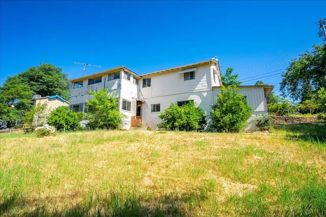 a black and white photo of a painting