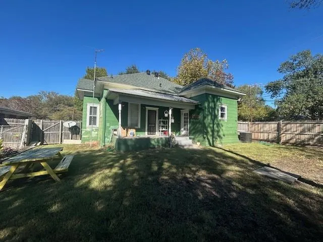 $1,850 | 1108 11th Street, Plano, TX 75074