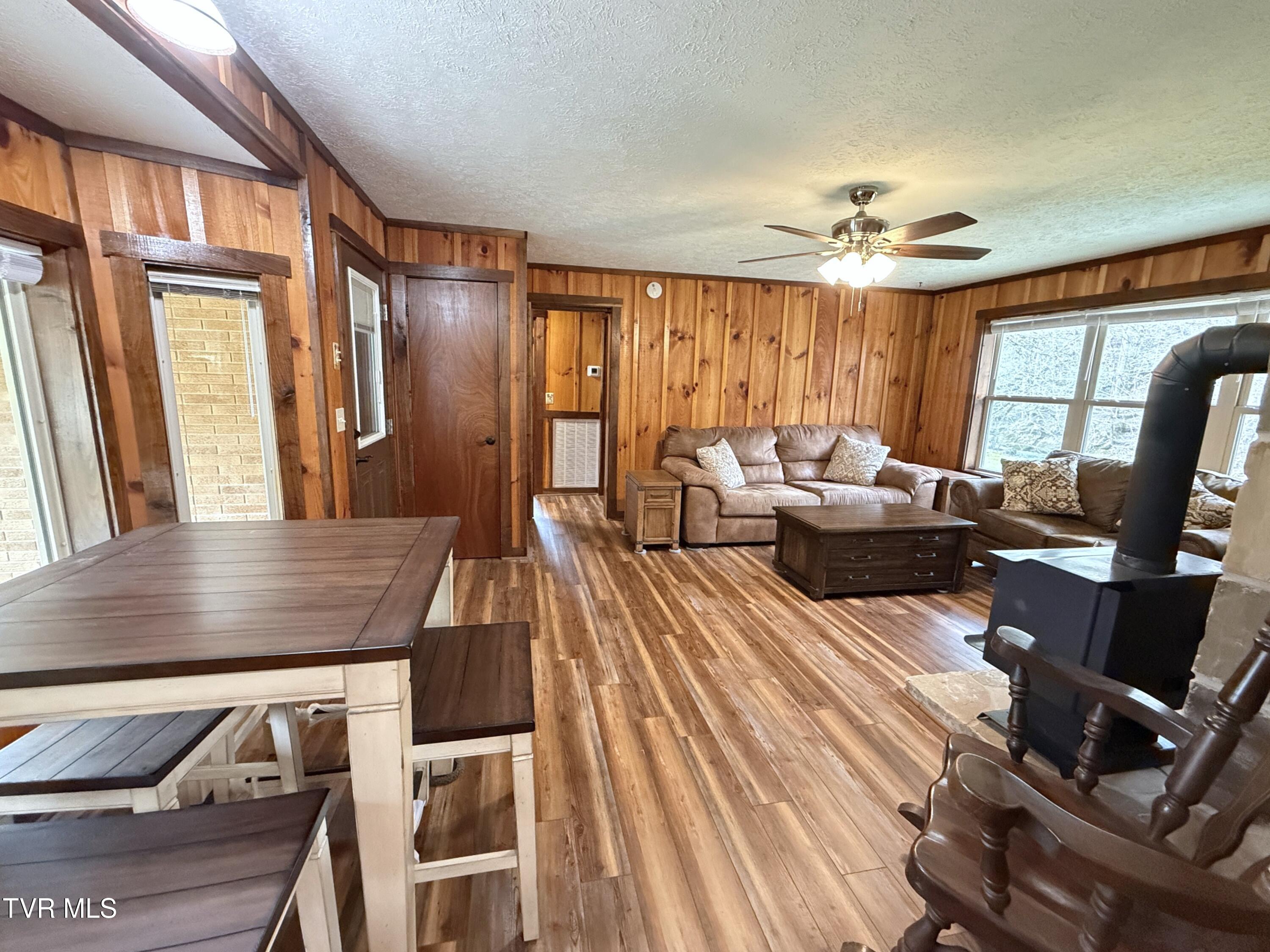 1059 Blue Mill Road Del Rio, TN 37727 - Photo 12 of 27 11