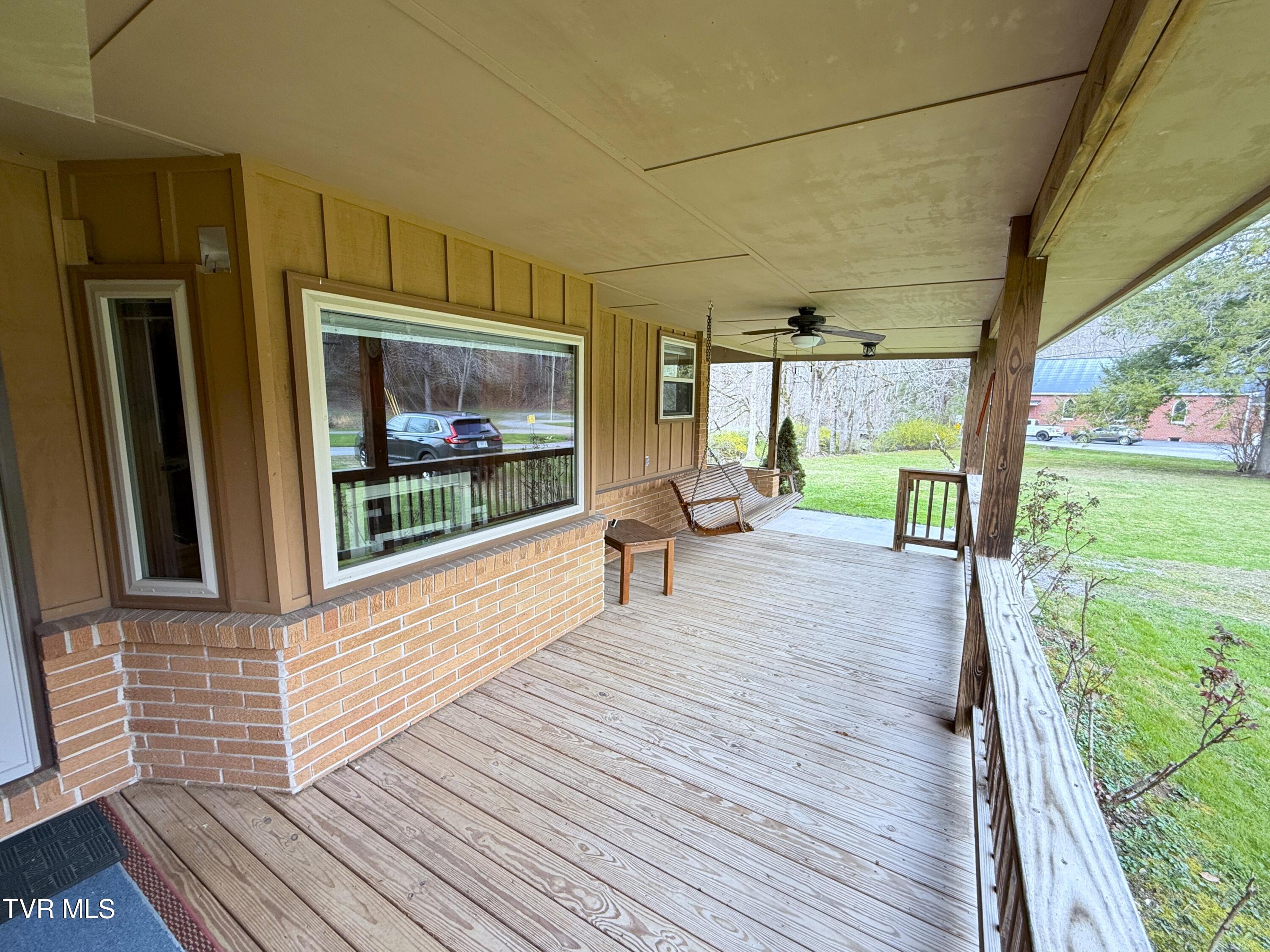 1059 Blue Mill Road Del Rio, TN 37727 - Photo 5 of 27 4